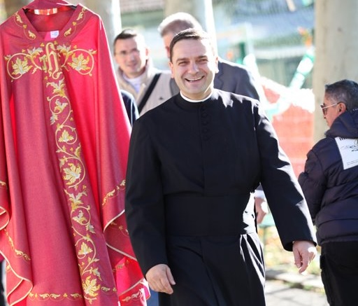 CalcoDonGiusepopeSal.jpg (85 KB)