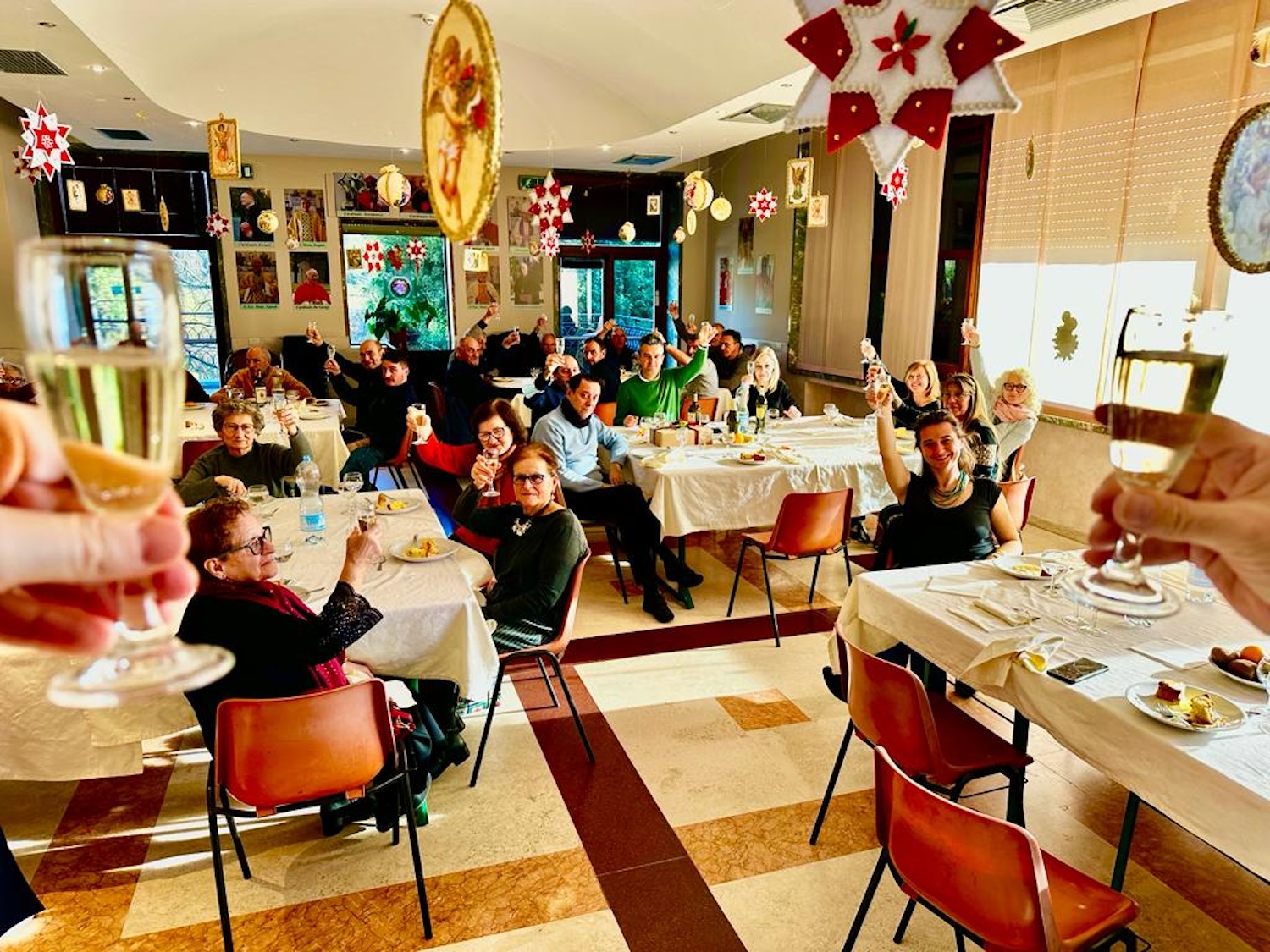 VillaCedriPranzoVolontari7.jpeg (623 KB)
