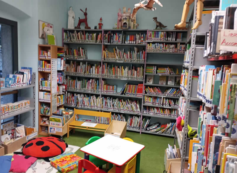 biblioteca_santa_maria_hoe_06.jpg (90 KB)