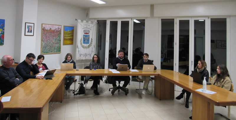 consiglio_comunale_montevecchia_01.jpg (39 KB)
