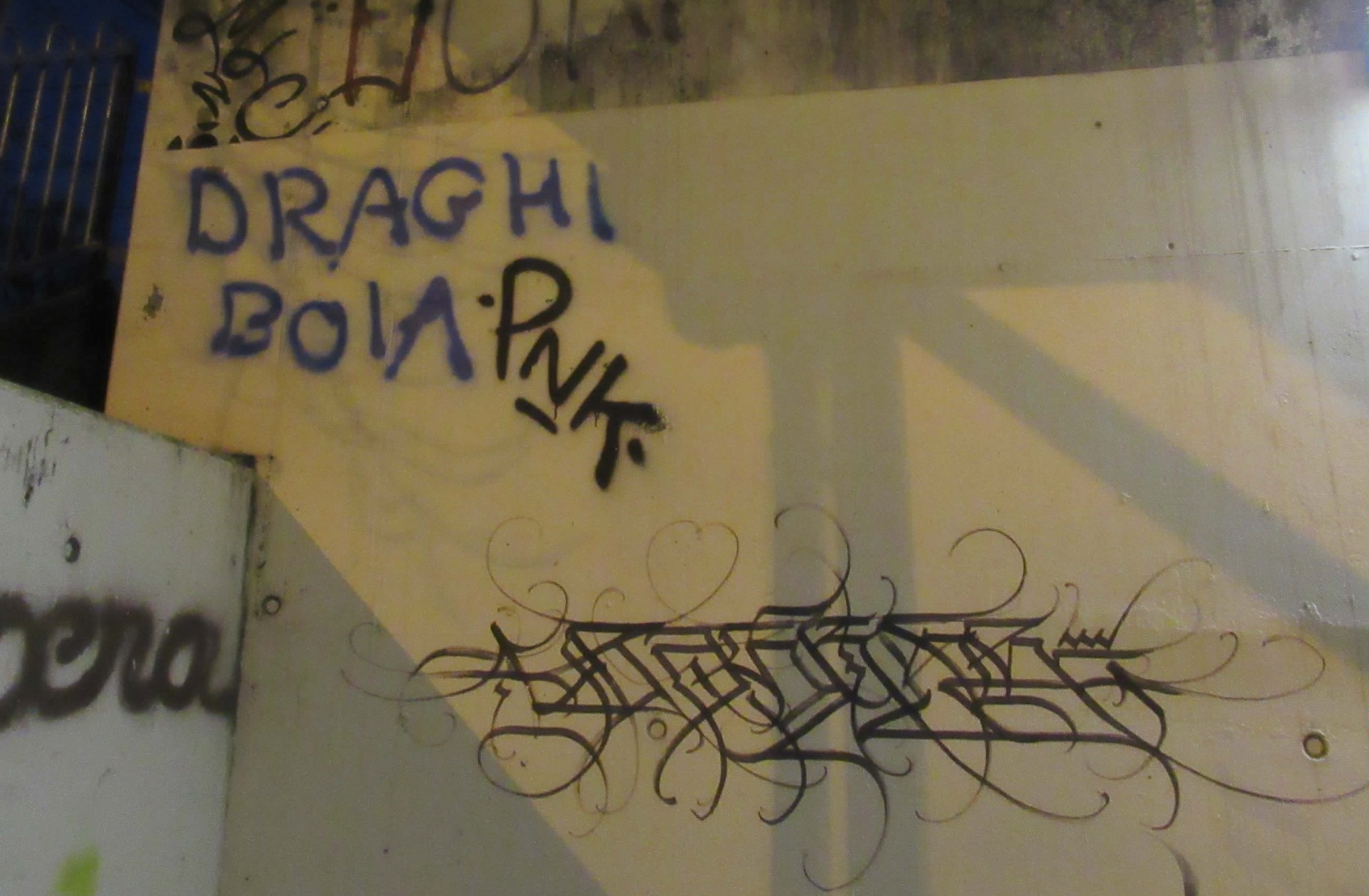 vandalismo_stazione_osnago_06.jpg (338 KB)