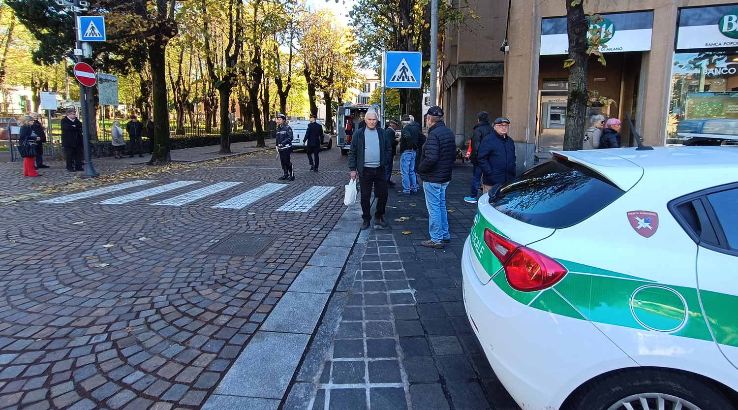 MerateCadutaSuolo4.jpg (625 KB)