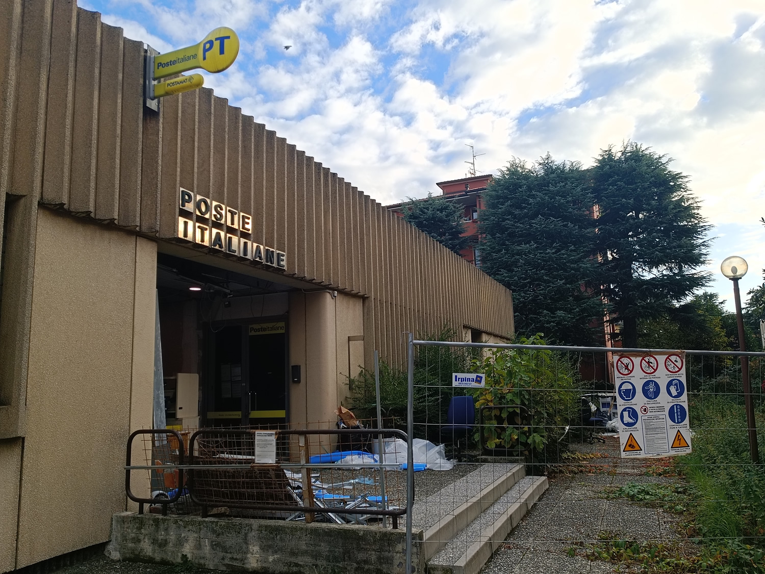 MerateUfficioPostale2.jpg (738 KB)