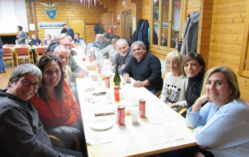 cena_associazioni_montevecchia_02.jpg (67 KB)