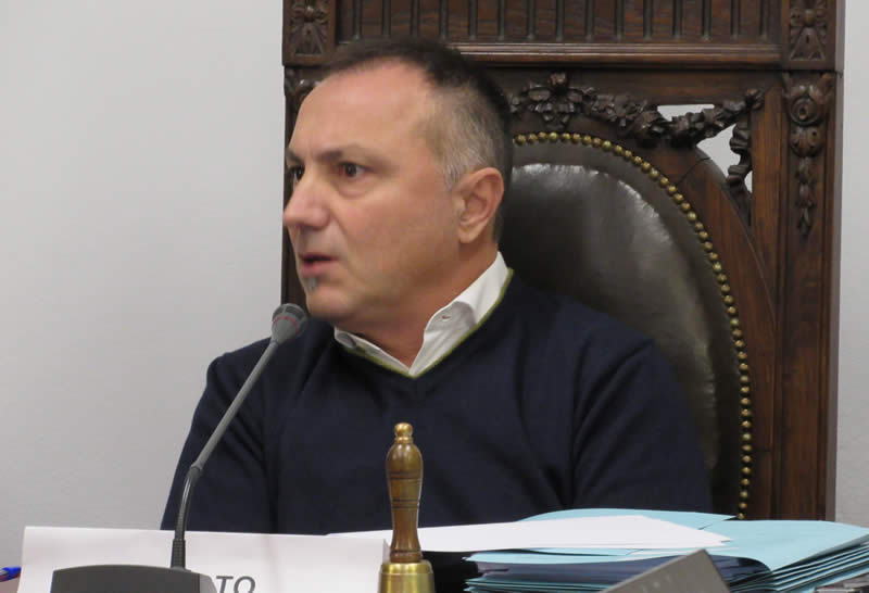 consiglio_comunale_cernusco_04.jpg (34 KB)