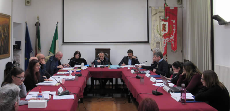 consiglio_comunale_cernusco_08.jpg (39 KB)