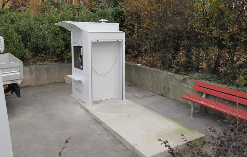 installazione_casetta_acqua_montevecchia_02.jpg (64 KB)