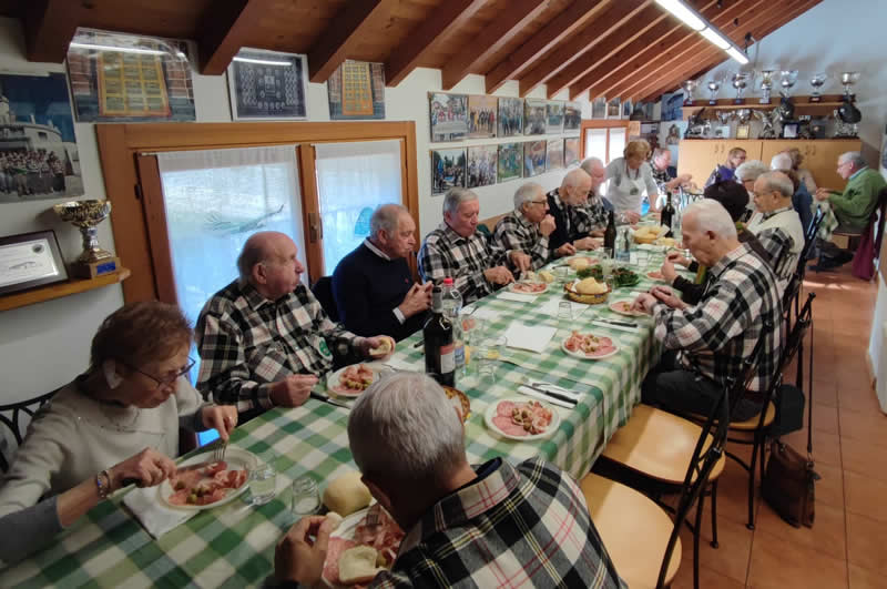 pranzo_sociale_alpini_osnago_04.jpg (71 KB)