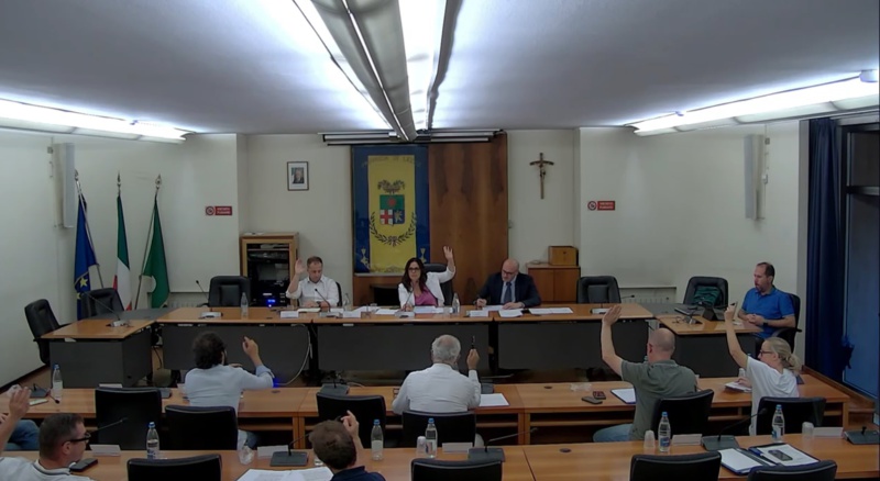 ConsiglioProvincialeDUE.jpg (94 KB)