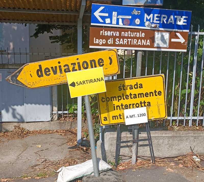 CassinaSegnaleticaStradale3.jpg (314 KB)
