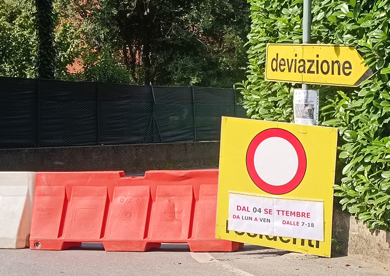 CassinaSegnaleticaStradale4.jpg (245 KB)