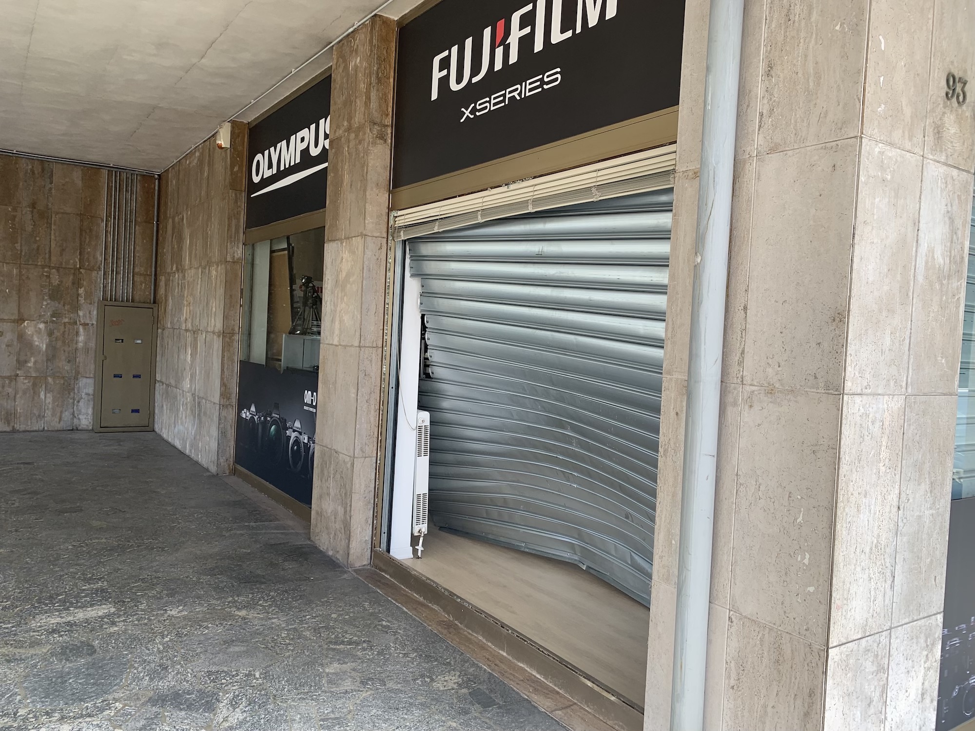 FurtoFotoColombo4.jpeg (792 KB)