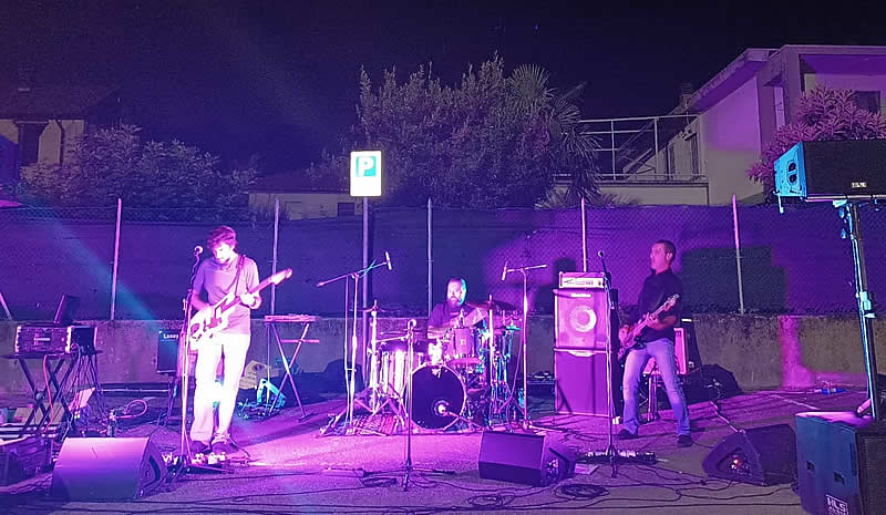 rockosnago_13.jpg (75 KB)