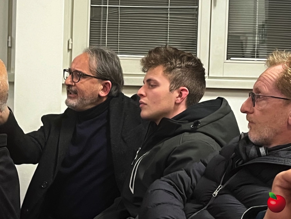 AirunoResocontoDiscussione5.jpg (211 KB)
