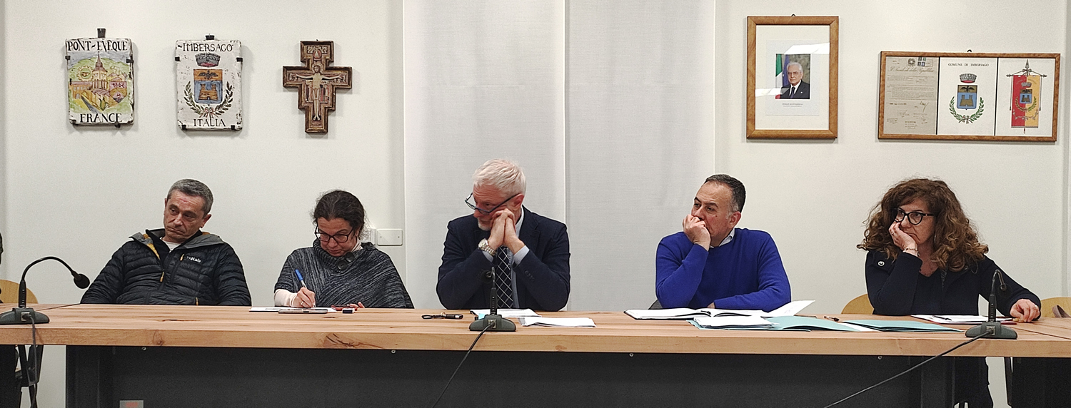 consiglio_imbersago_23_aprile__3_.jpg (573 KB)