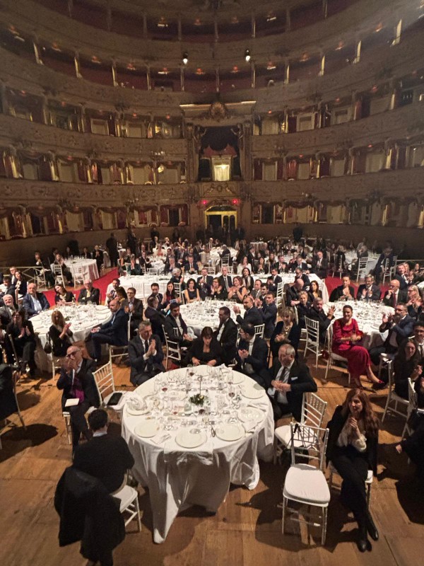 serata_4.jpeg (142 KB)