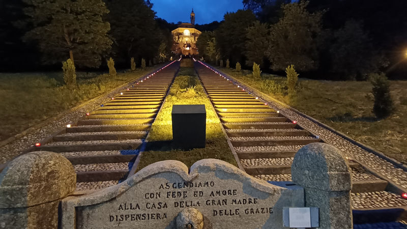 MadonnaDelBosco.jpg (158 KB)