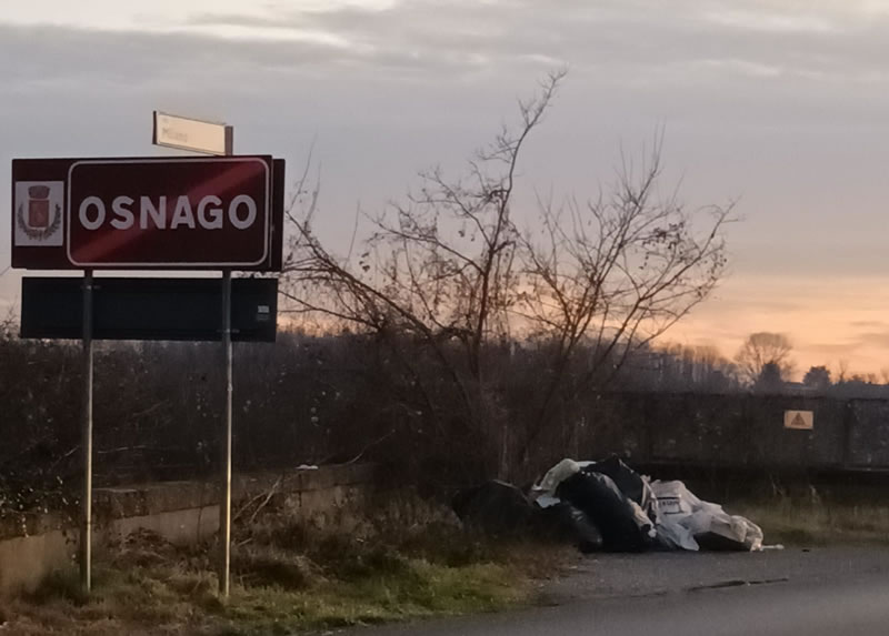OsnagoLomagnaRifiuti.jpg (59 KB)