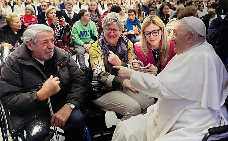incontro_papa_osnaghesi_02.jpg (76 KB)