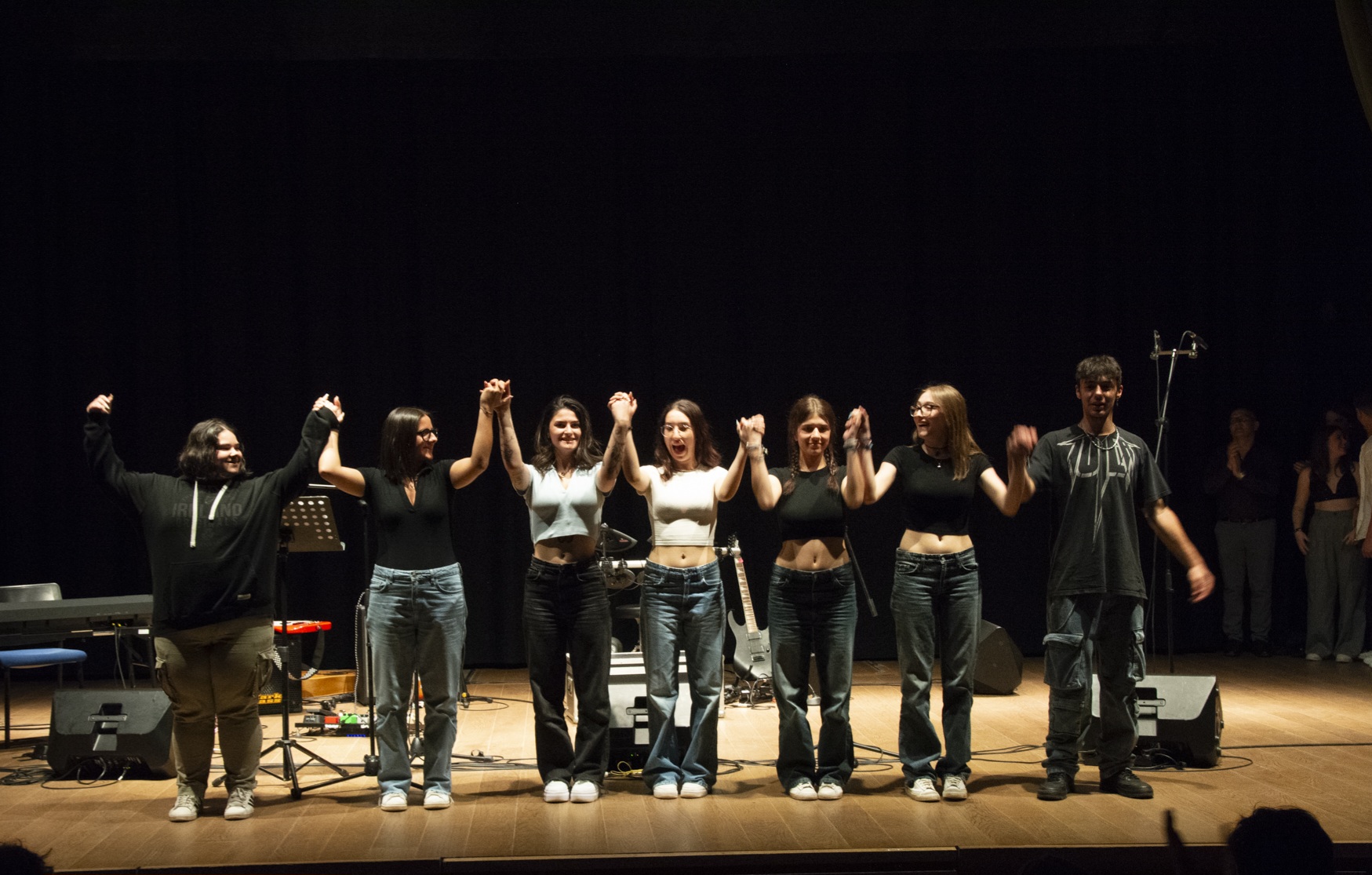 MusicalmenteSimiliMerate__12_.jpg (492 KB)