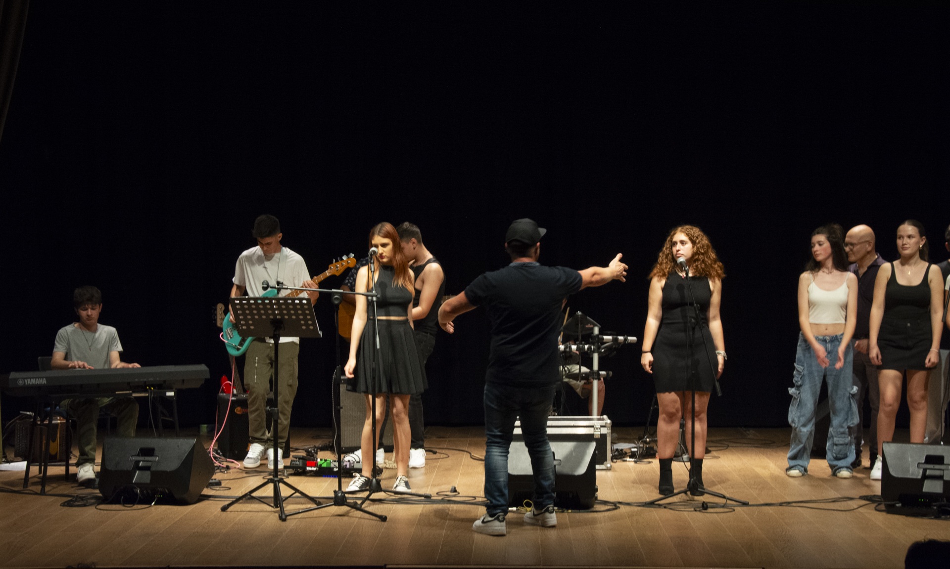 MusicalmenteSimiliMerate__7_.jpg (481 KB)