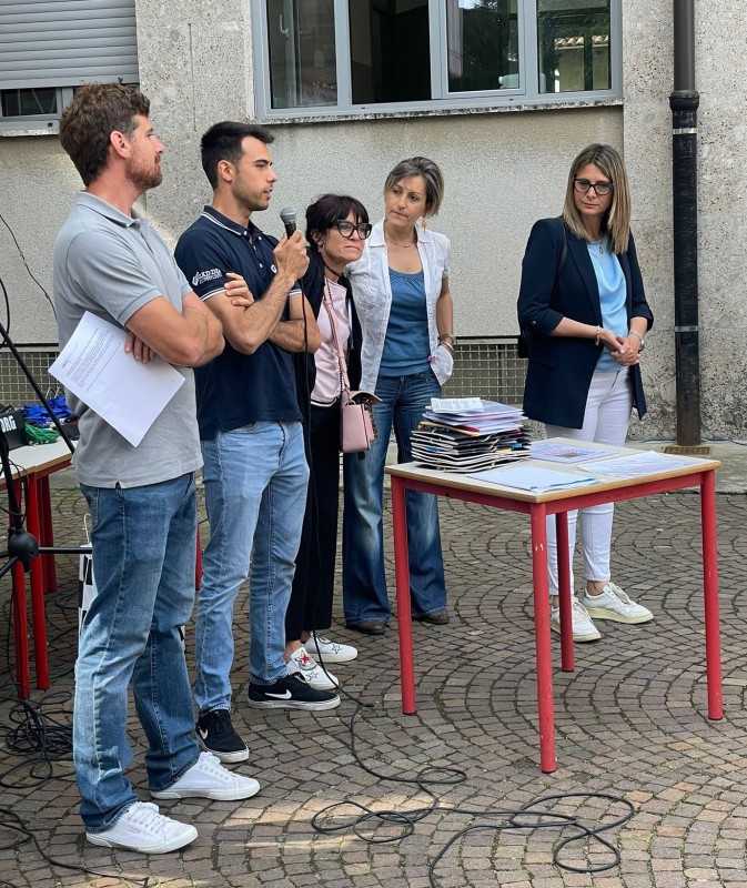 Premiazioni_MacroScuola_1.jpg (204 KB)