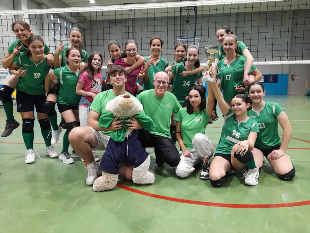 VerderioVirideVolley1.jpg (104 KB)
