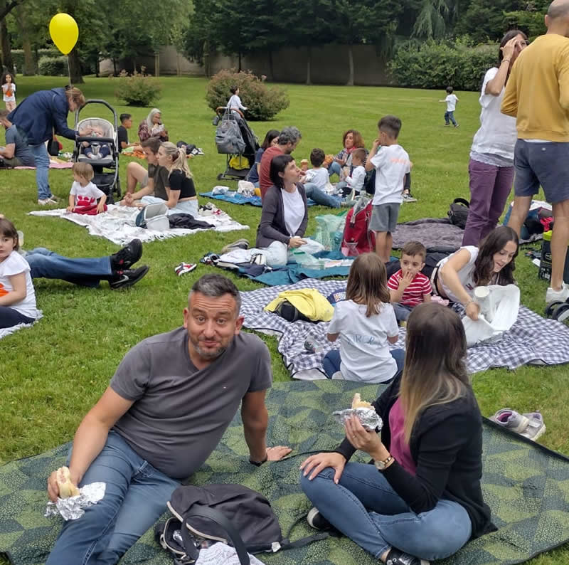 picnic_materna_lomagna_11.jpg (112 KB)