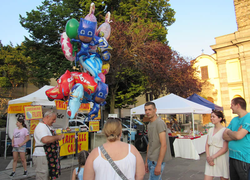 mercatini_estate_santa_maria_hoe_01.jpg (114 KB)