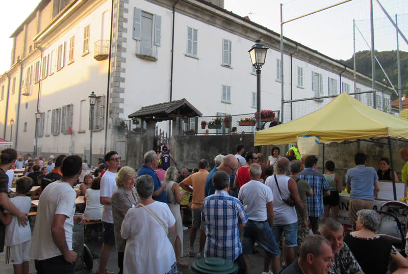 mercatini_estate_santa_maria_hoe_06.jpg (70 KB)