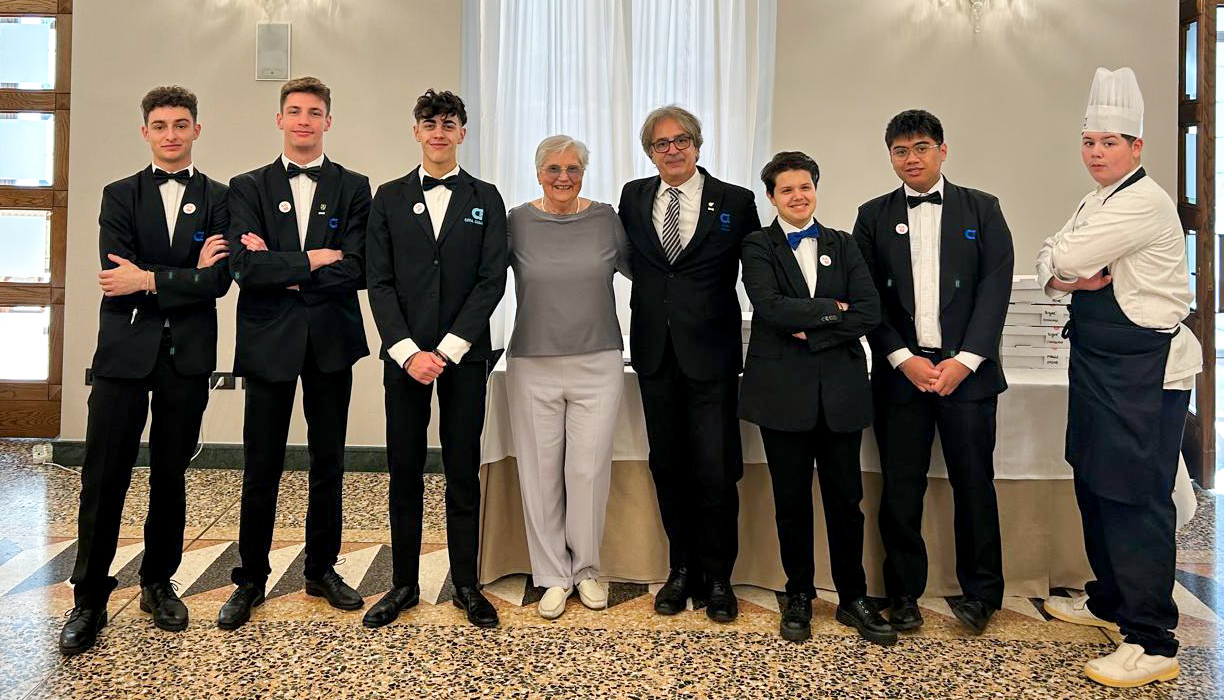 IMMAGINE_GRUPPO.jpg (612 KB)