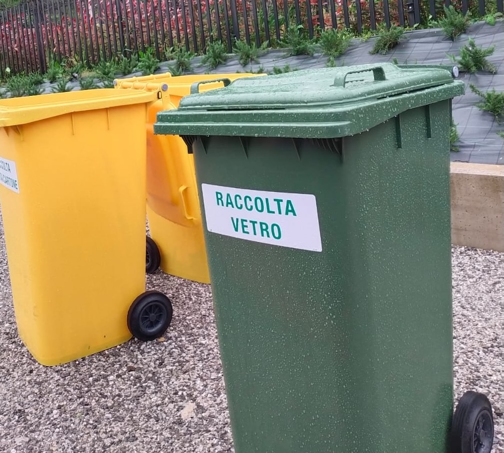 MerateImmondiziaManara2.jpeg (355 KB)