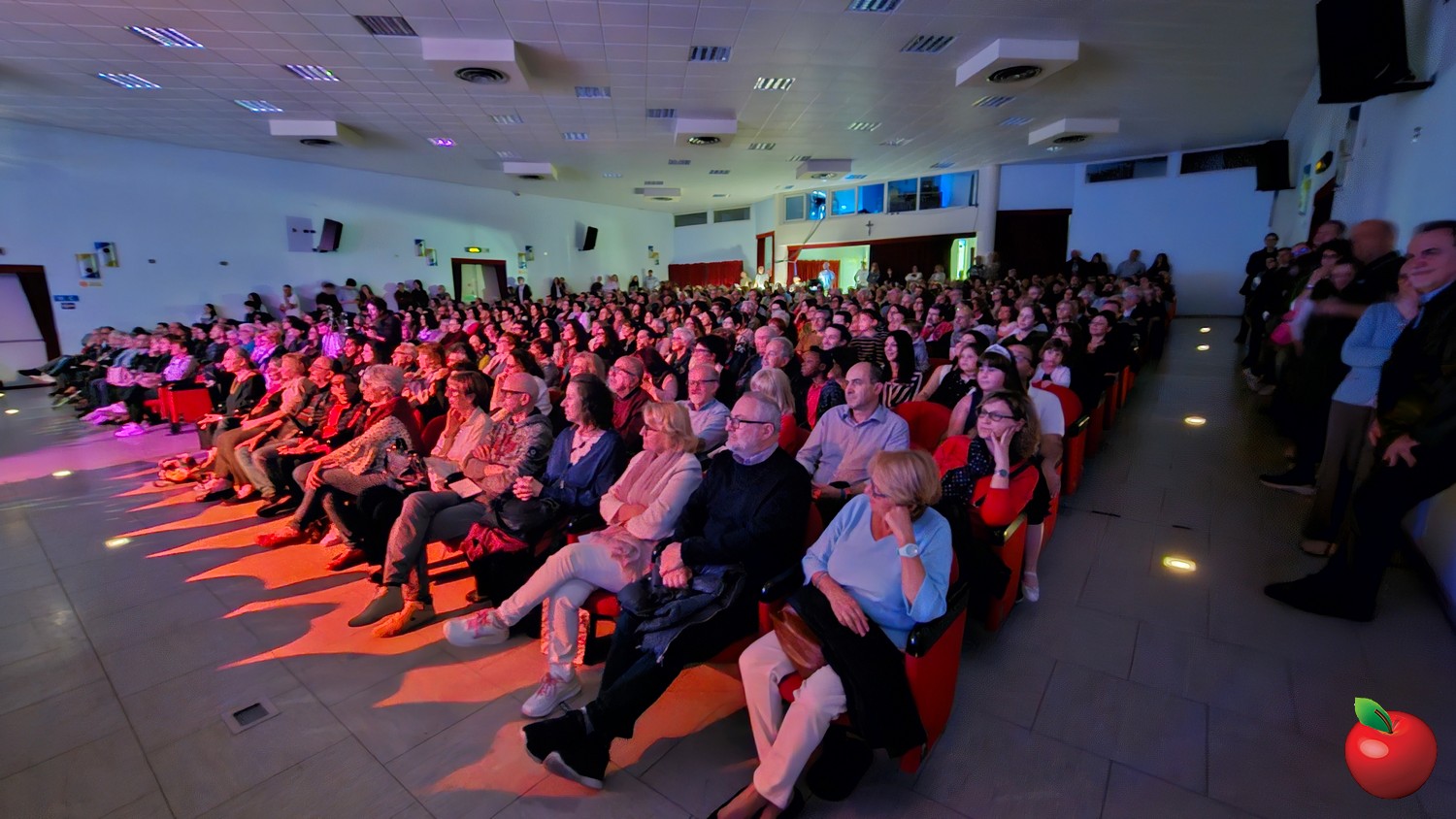 MerateTeatroAntisopore__7_.jpg (309 KB)