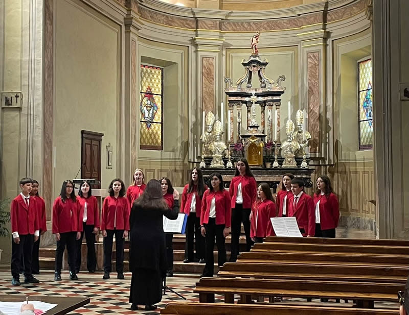 Piccoli_Cantori_quartiano.jpg (106 KB)
