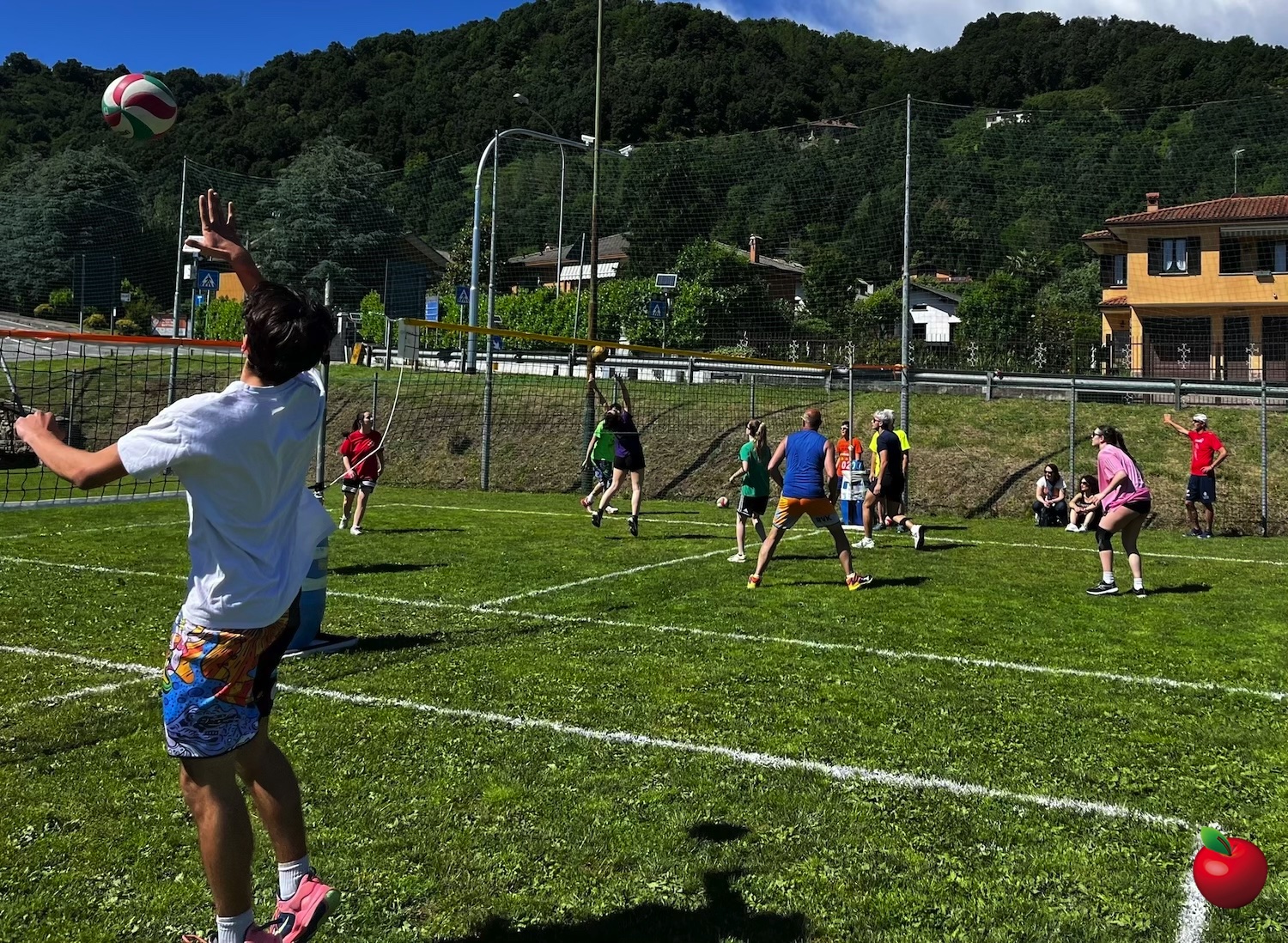 SMHVolleyAdulti11.jpg (964 KB)