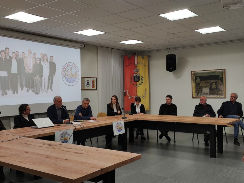 presentazione_insieme_per_imbersago__2_.jpg (96 KB)