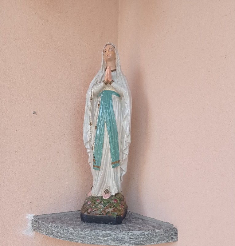 madonna1.jpg (113 KB)