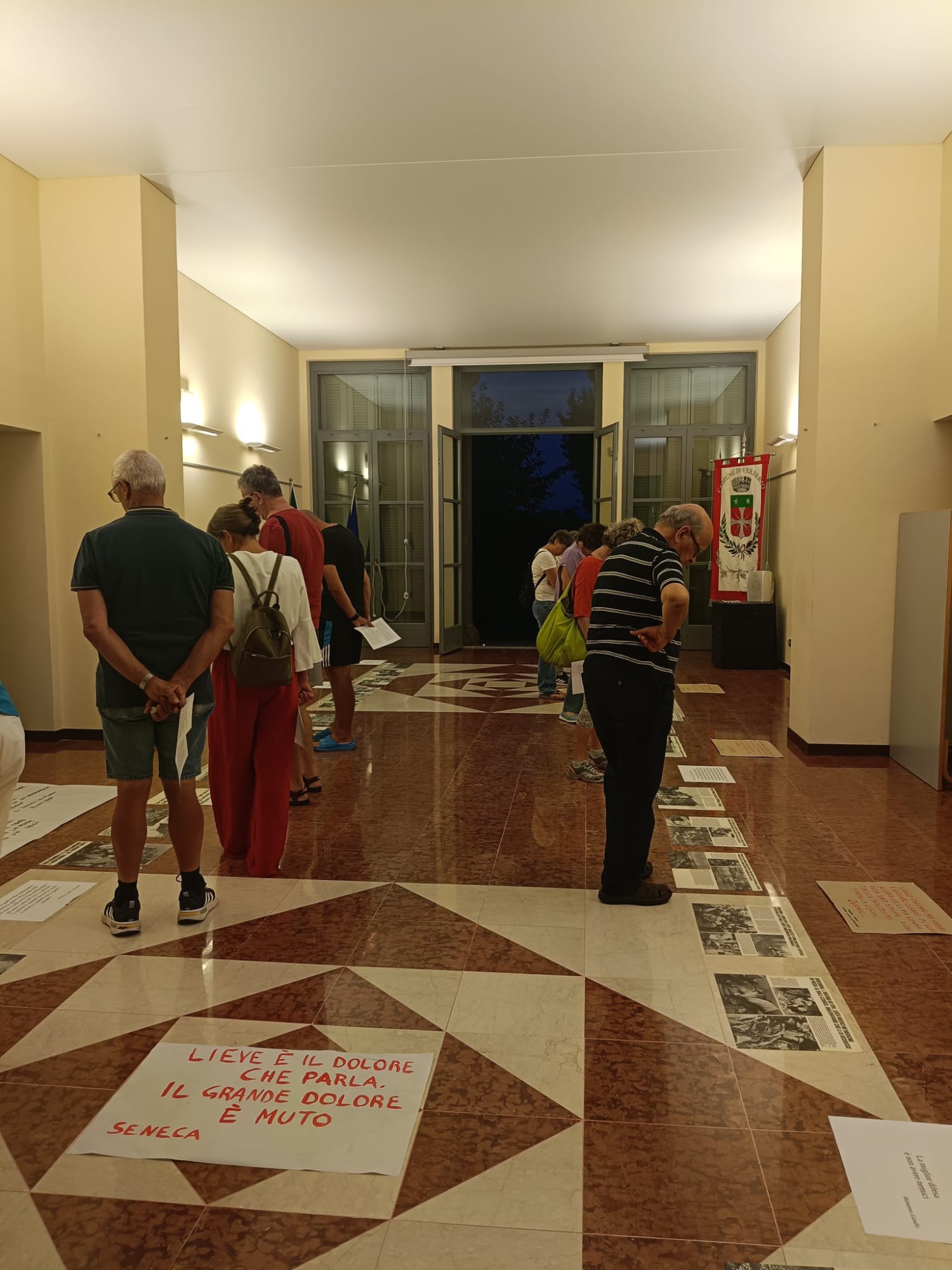CommemorazioneVittimeBomba8.jpg (414 KB)