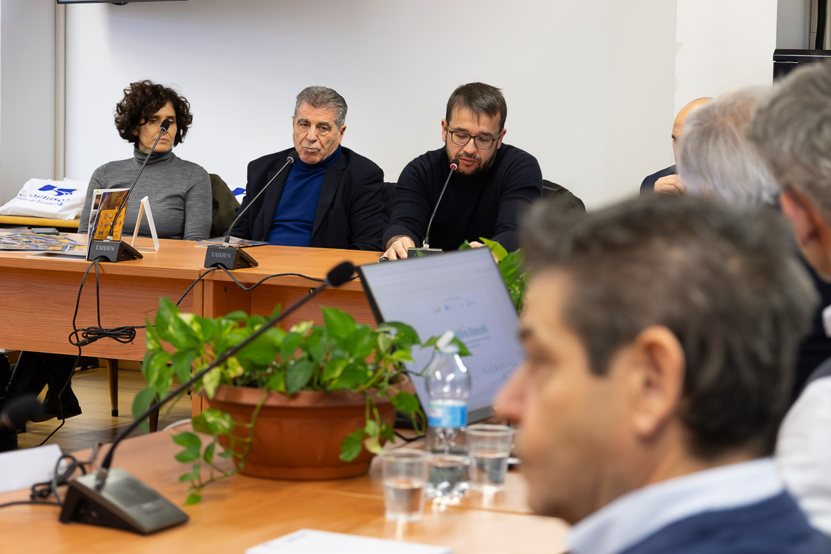 05_IDE~1.JPG (207 KB)