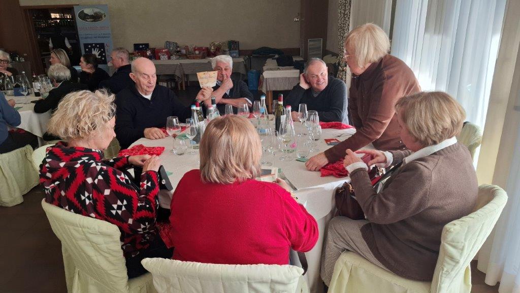 AipaPranzoNataleSoci__1_.jpg (97 KB)