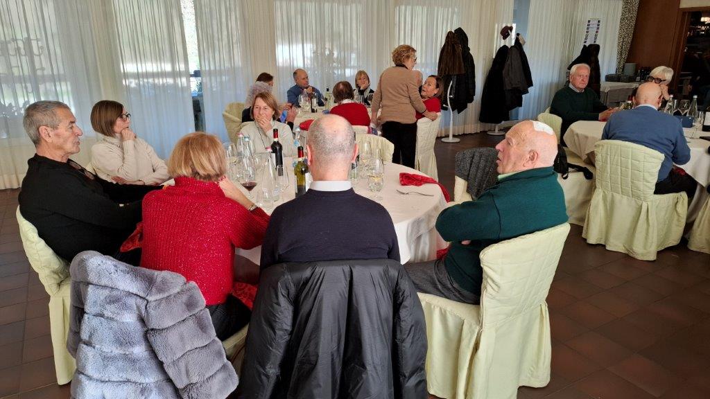 AipaPranzoNataleSoci__3_.jpg (104 KB)