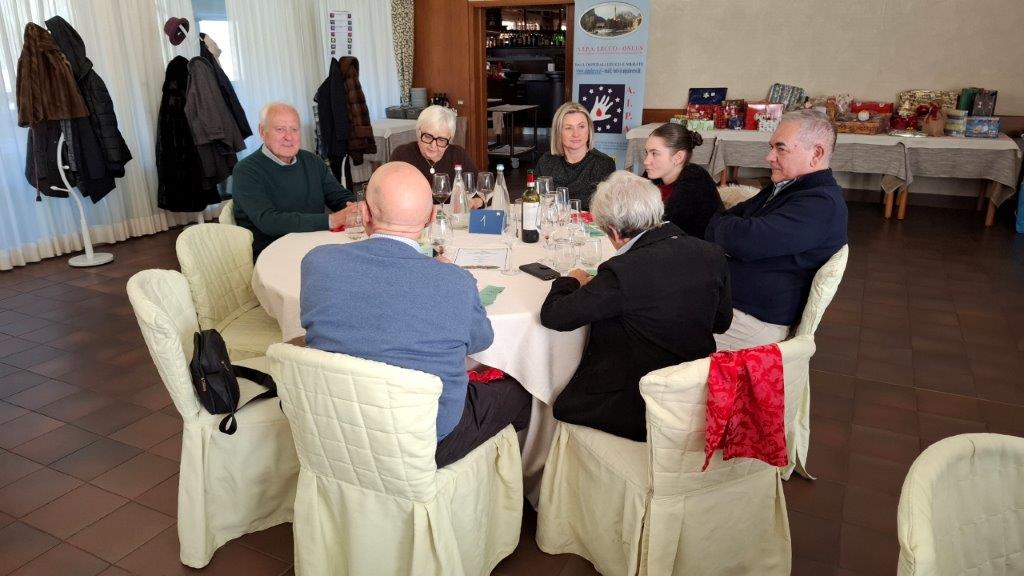 AipaPranzoNataleSoci__4_.jpg (89 KB)