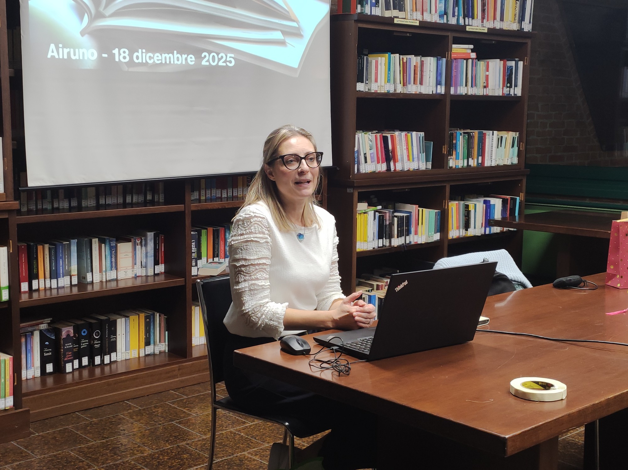 AirunoLibroStucchi__2_.jpg (500 KB)