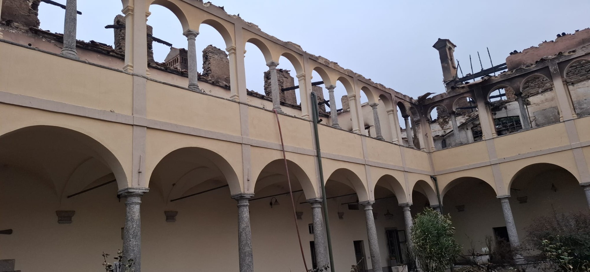 BernagaMonasteroBambinello2.jpg (282 KB)