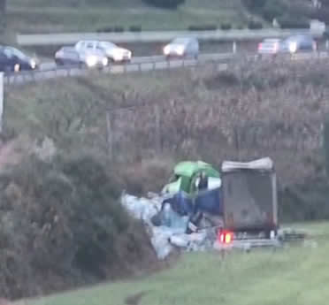 CamionRibaltato.jpg (11 KB)