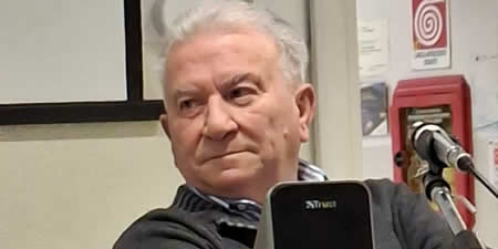 Foto_5_PerronePRIMAOK.jpg (11 KB)