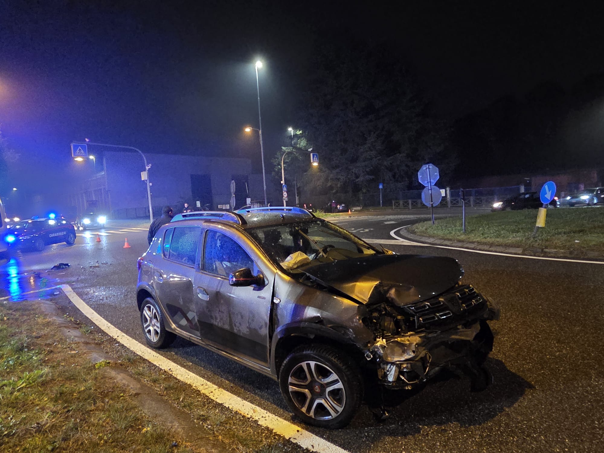 LomagnaIncidenteRotonda1.jpg (324 KB)