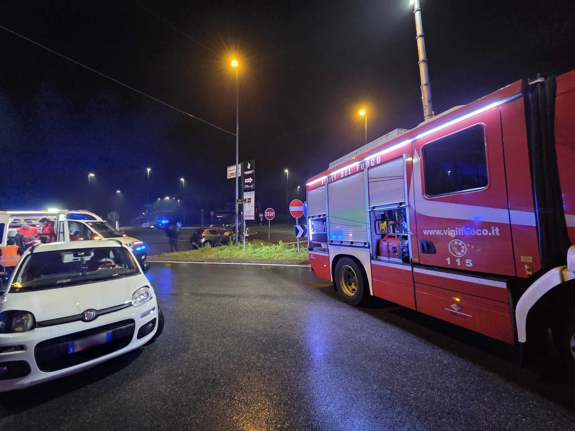LomagnaIncidenteRotonda4.jpg (269 KB)