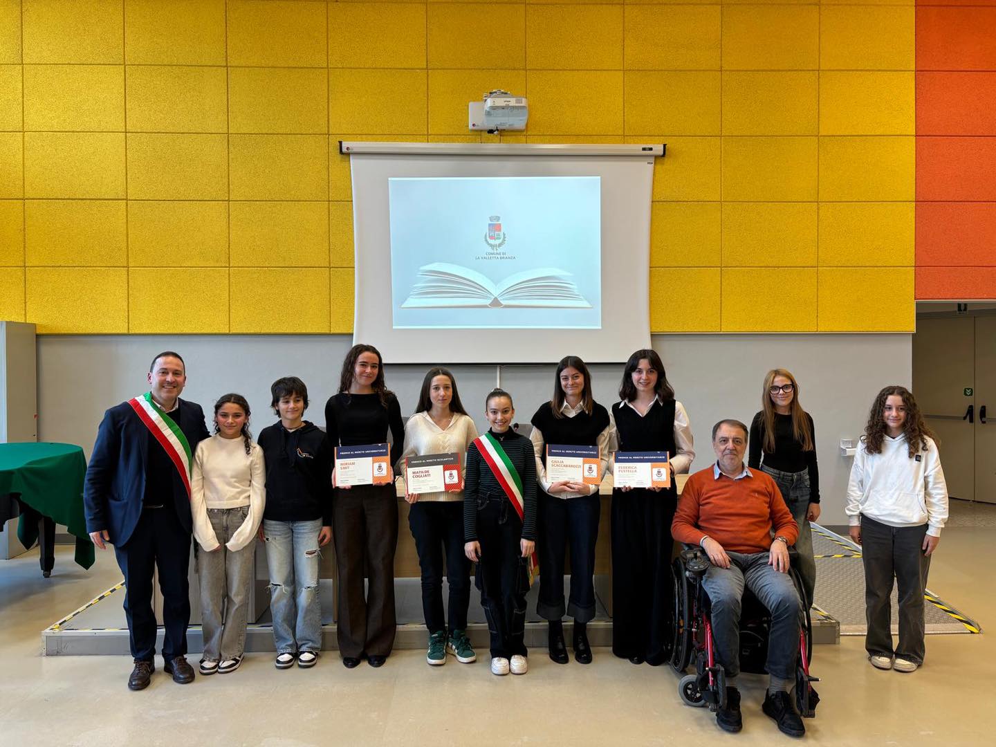 LvbBorseStudio1.jpg (181 KB)