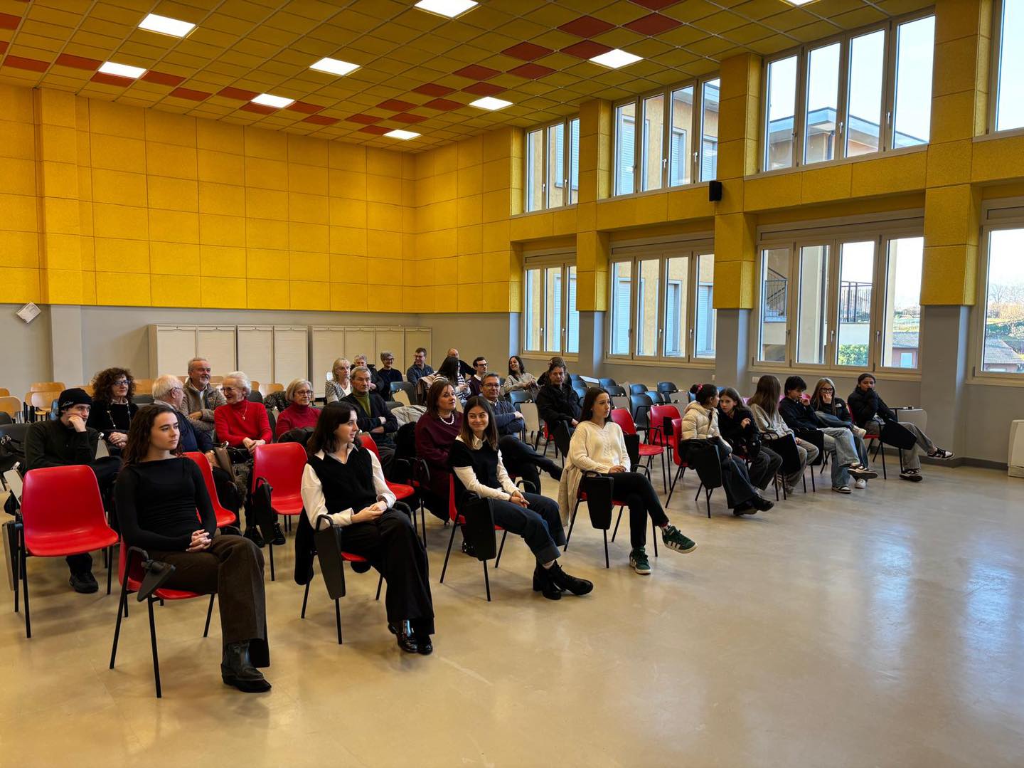 LvbBorseStudio2.jpg (183 KB)